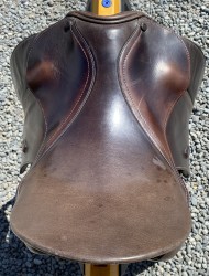 MAGICAL LEATHER SADDLE DEEP CLEAN AND CONDITION